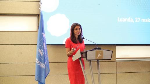 Coordenadora Residente das Nações Unidas em Angola, Zahira Virani, a proferir breves palavras de circunstância na abertura do encontro